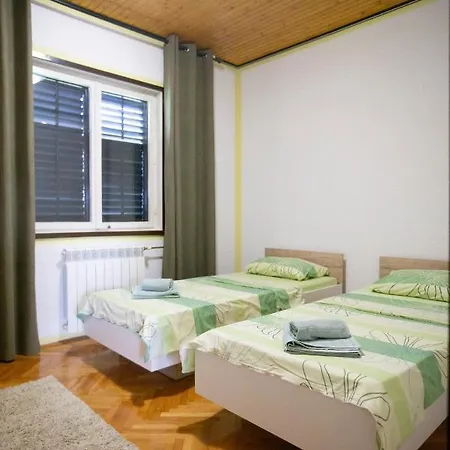Apartment Apartman Aleksej *